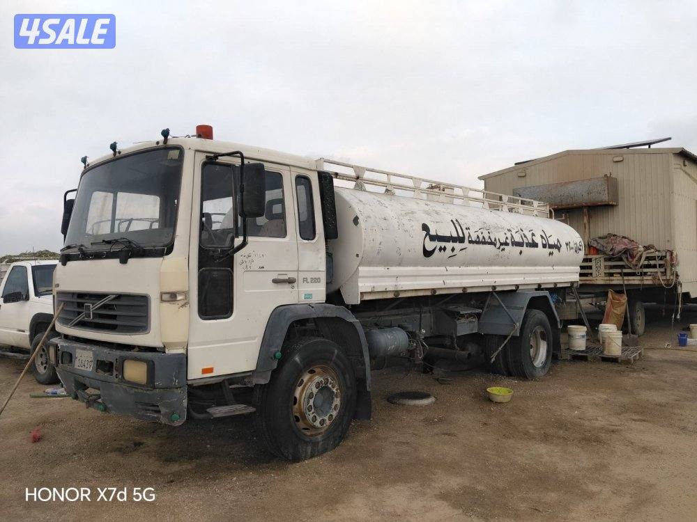 للبيع فولفو موديل 2005عايدي6 سلندر تيربو 6 غيار2