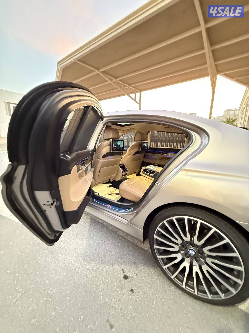 بي ام 750 Li وارد الغانم 🔥8