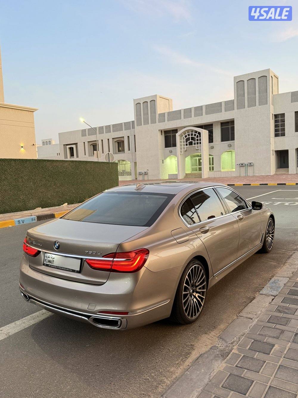 بي ام 750 Li وارد الغانم 🔥0