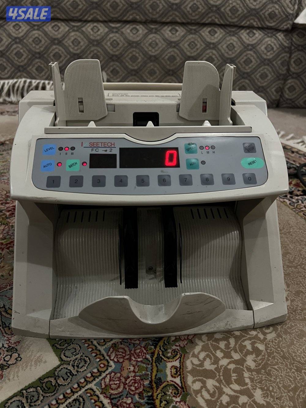 للبيع 3 اجهزة عد العملات وكشف التزوير7