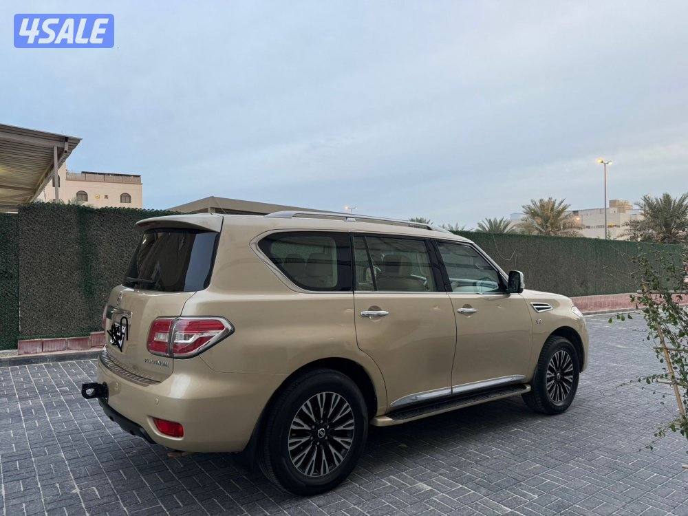 للبيع باترول بلاتينيوم 20144