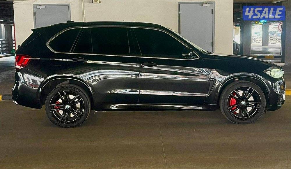 للبيع X5 M باور صبغ الوكاله ماعدا قطعه6