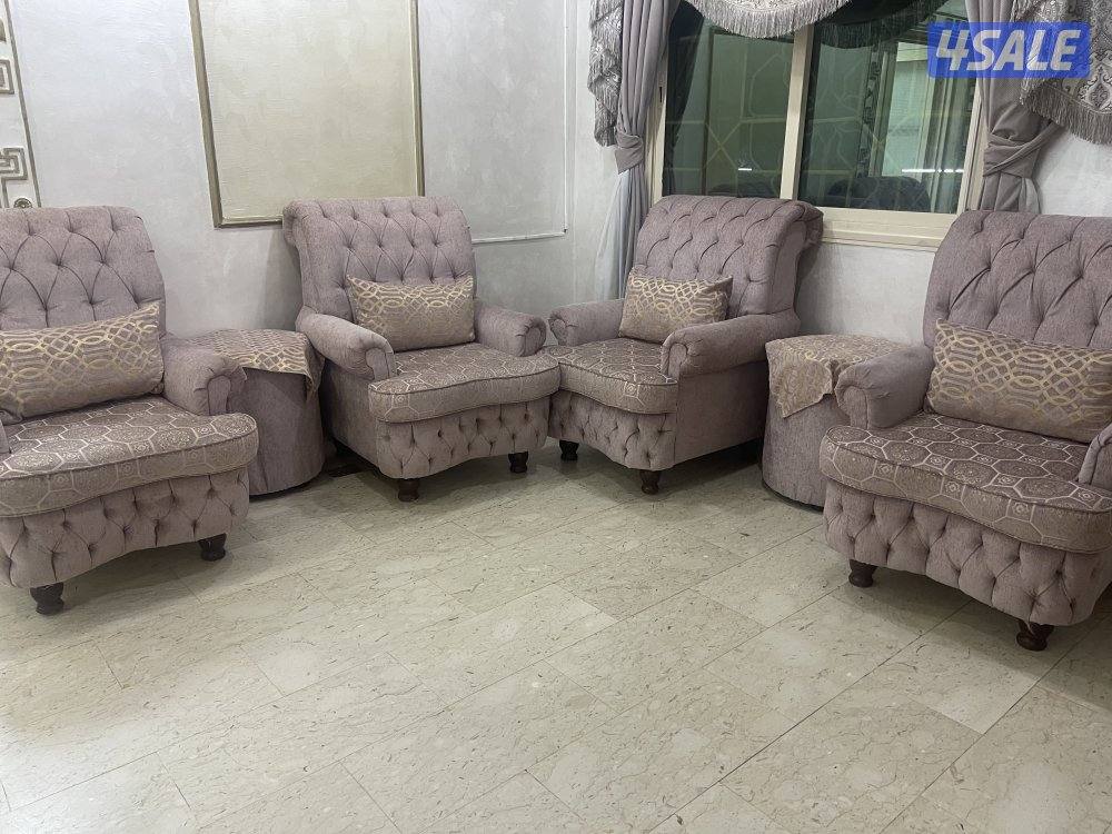 للبيع قنفات طقمين كل طقم مع طاولات3