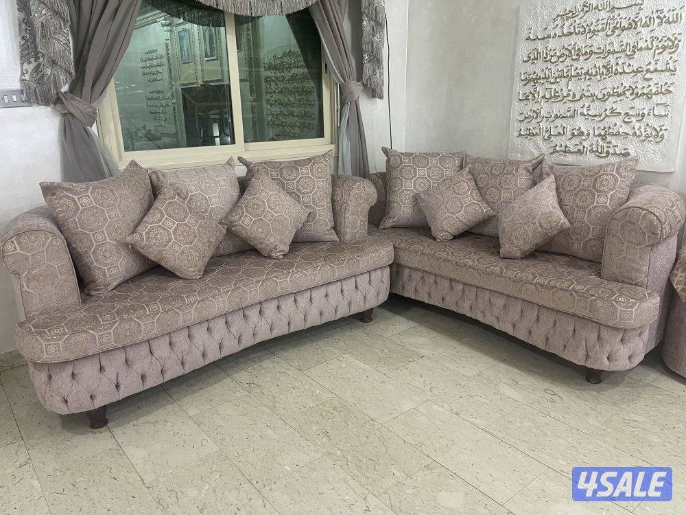 للبيع قنفات طقمين كل طقم مع طاولات4