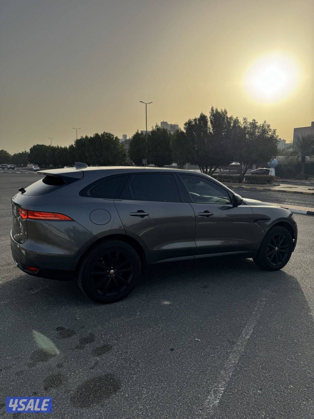 جاكوار F-Pace 20172