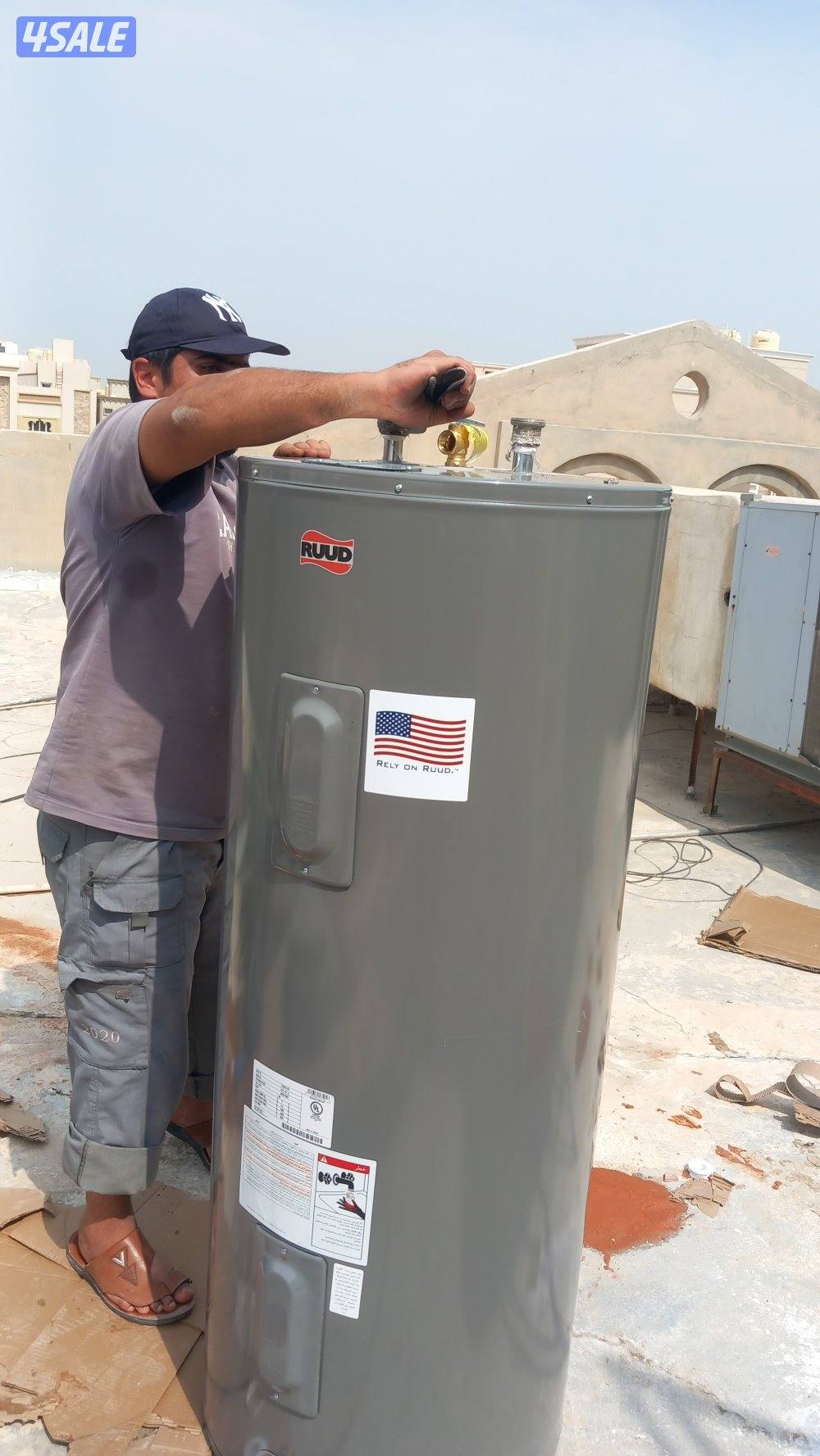 يوجد خزانات مياه وصيانة سخانات مركزية ويوجد سخانات مركزية4