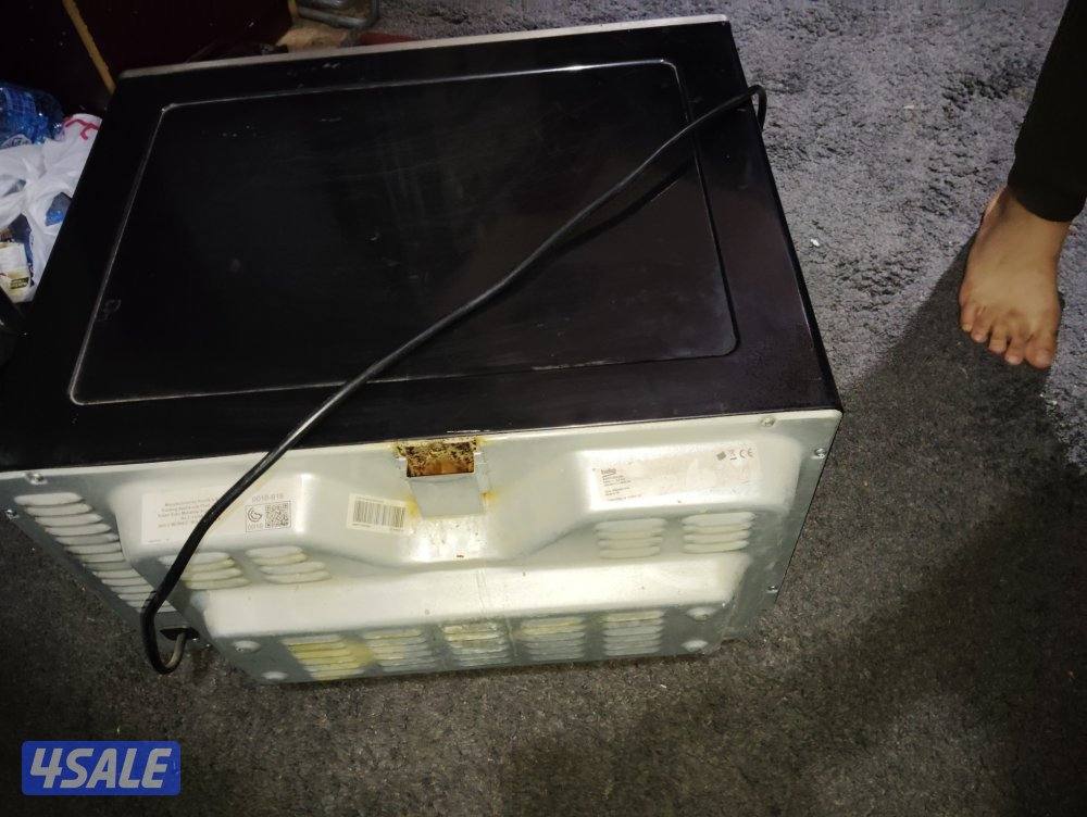 فرن كهربائي بيكو صناعه تركيه 50ليتر شبه جديد عرض60عمق55ارتفاع 357