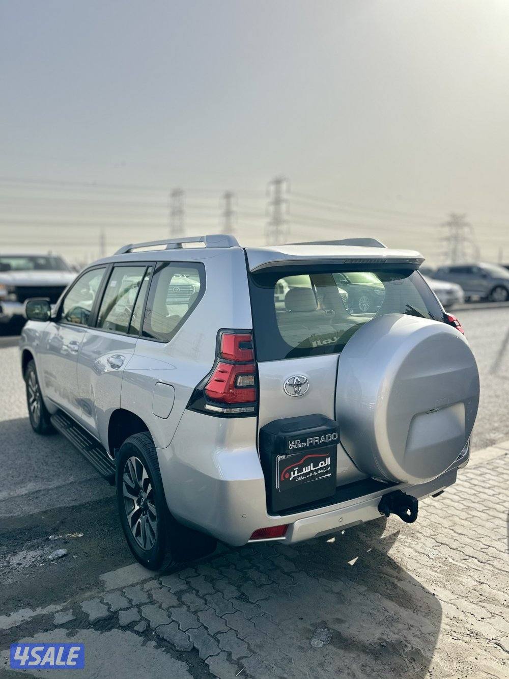 برادو TXL موديل 2022 ماشي 50 الف3