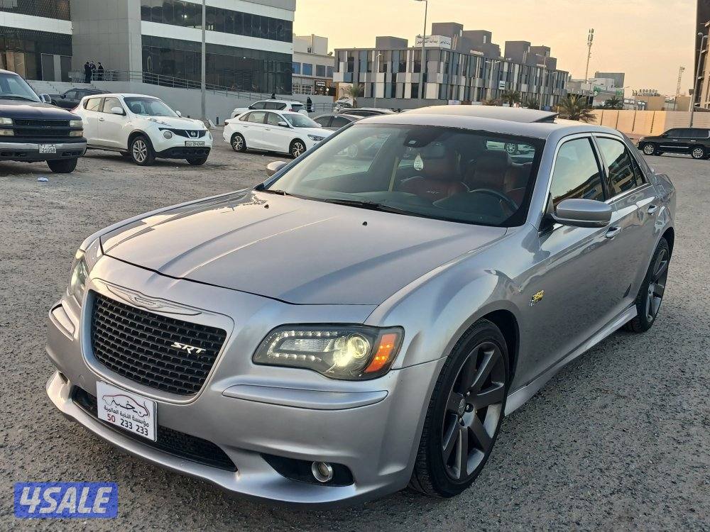 كرايزلر SRT8 موديل 2014 الفل0
