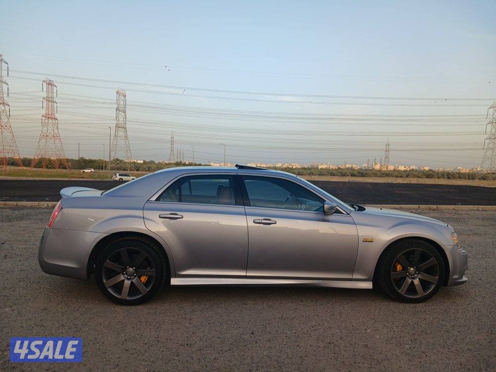 كرايزلر SRT8 موديل 2014 الفل3