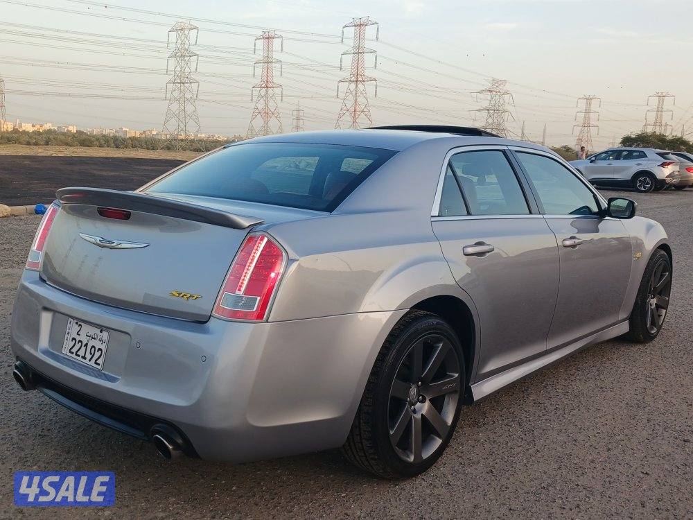 كرايزلر SRT8 موديل 2014 الفل4
