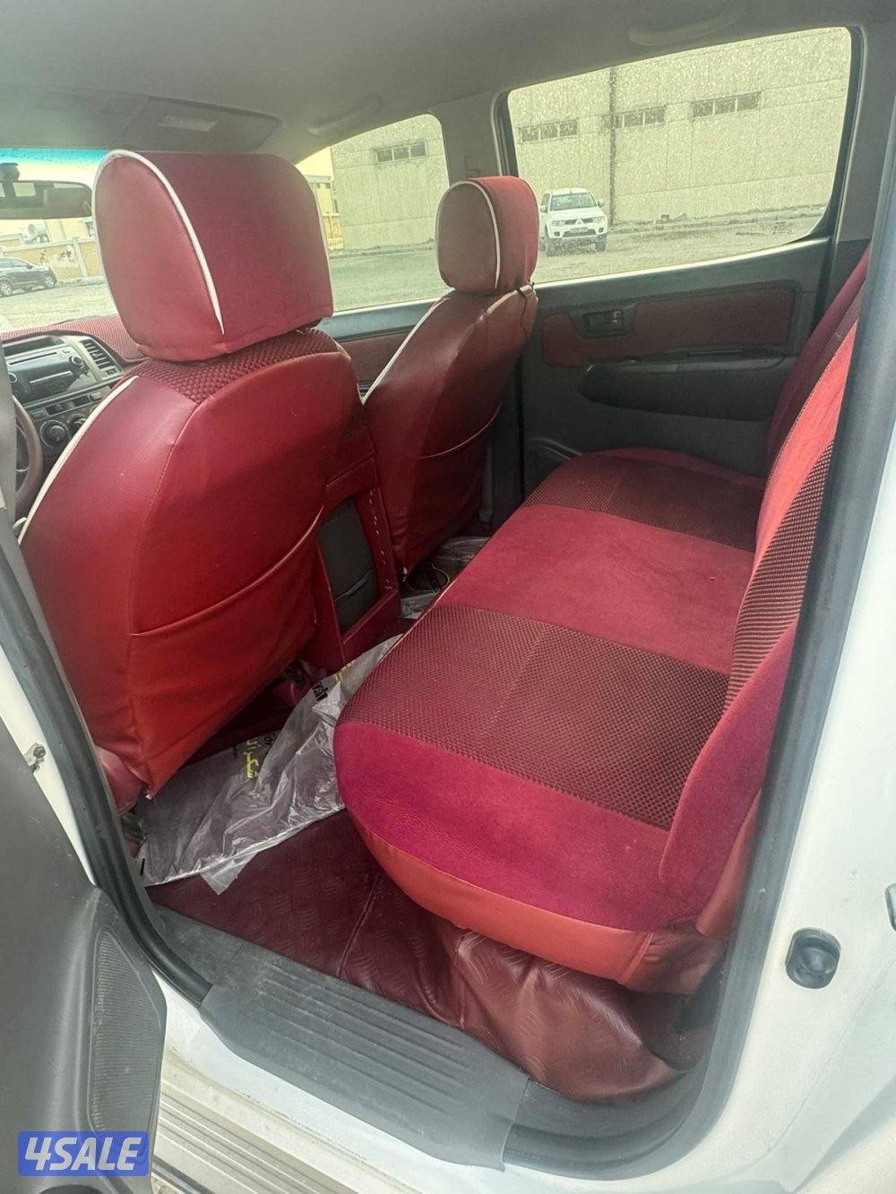 هايلكس دبل جير  تماتيك 2015 بحاله الوكاله عداد 63 الف4