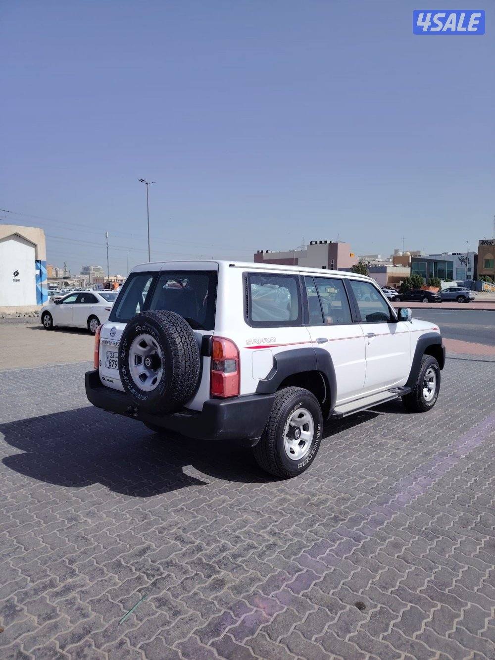 سفاري فتك GL وارد البابطين 2011 بحاله نادره عداد 43 الف2