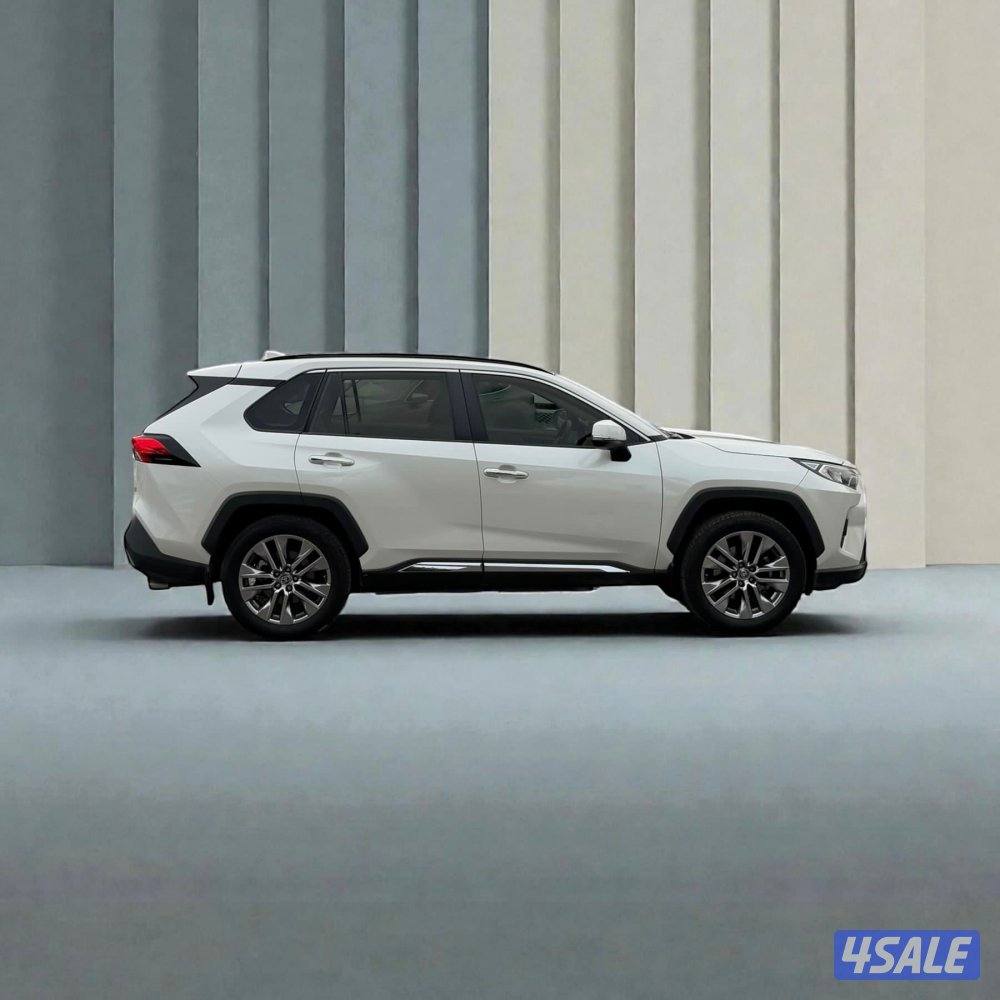تويوتا RAV4 4WD - م٢٠٢٢ - عداد ٤٨ الف - وارد الساير3