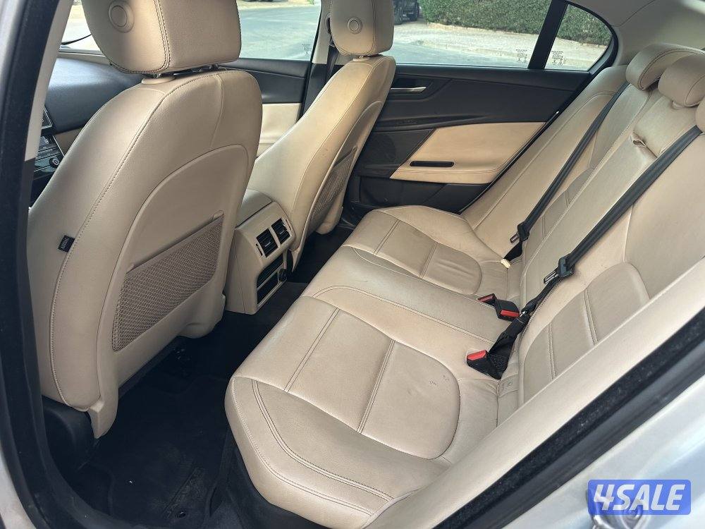 جاكوار XE موديل 20184