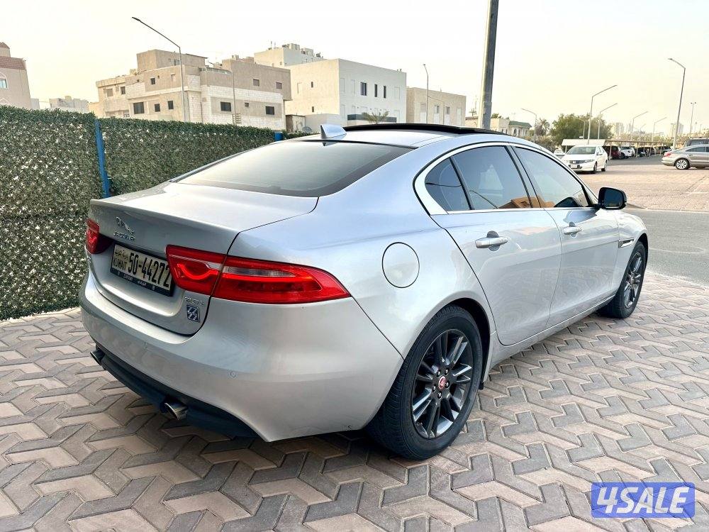 جاكوار XE موديل 20185