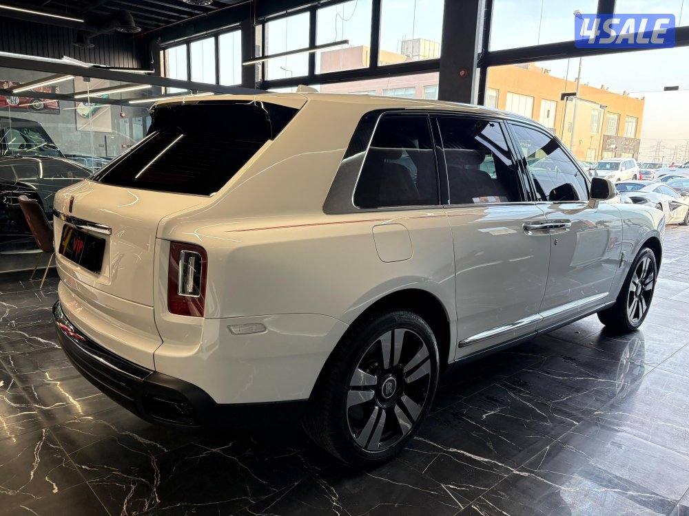 رولزرويس كولينان8