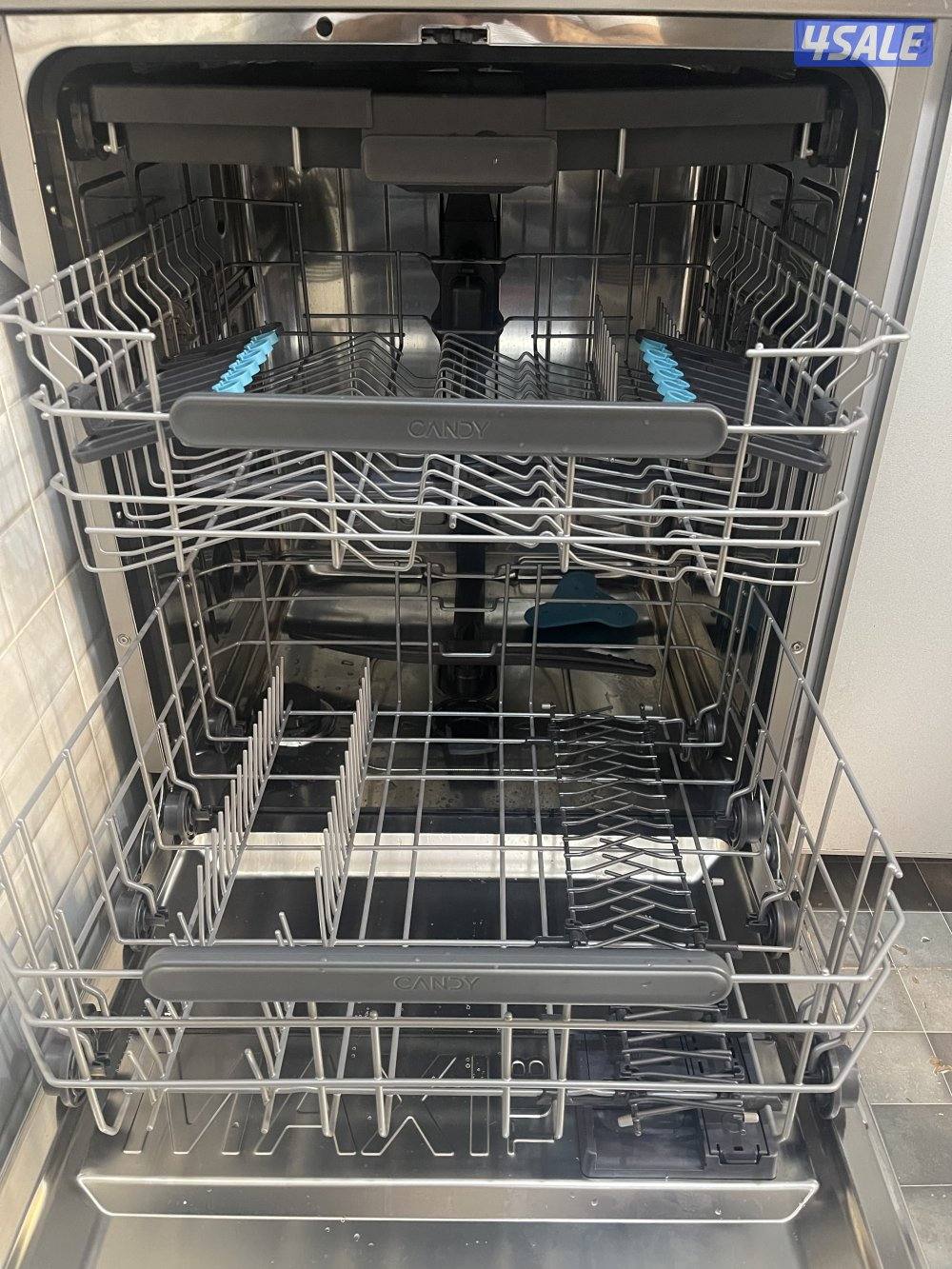 للبيع غسالة صحون كاندي جديدة بالكرتون  البيع للضرورة كفالتها ٣ سنيين2