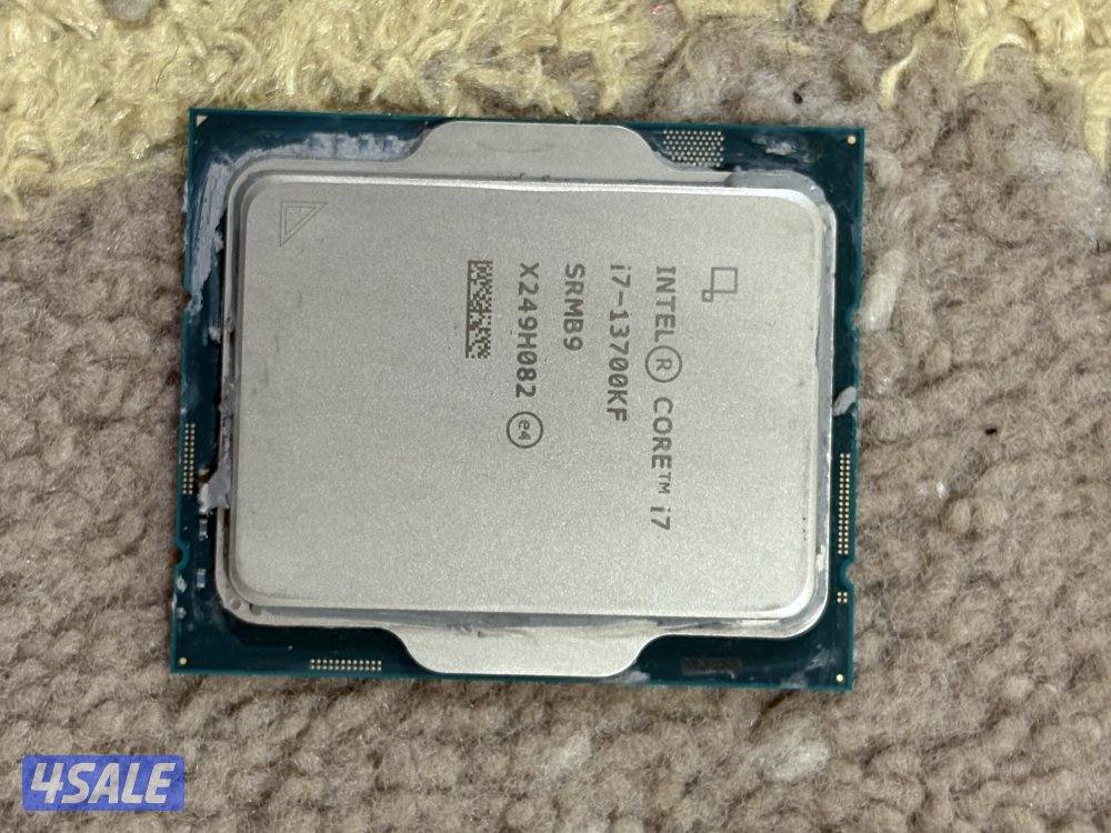 للبيع قطع بي سي0