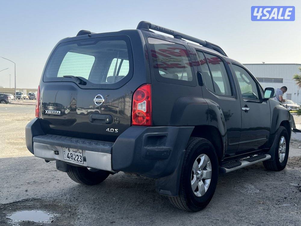 للبيع جيب نيسان أكس تيرا دبل قير موديل 20110