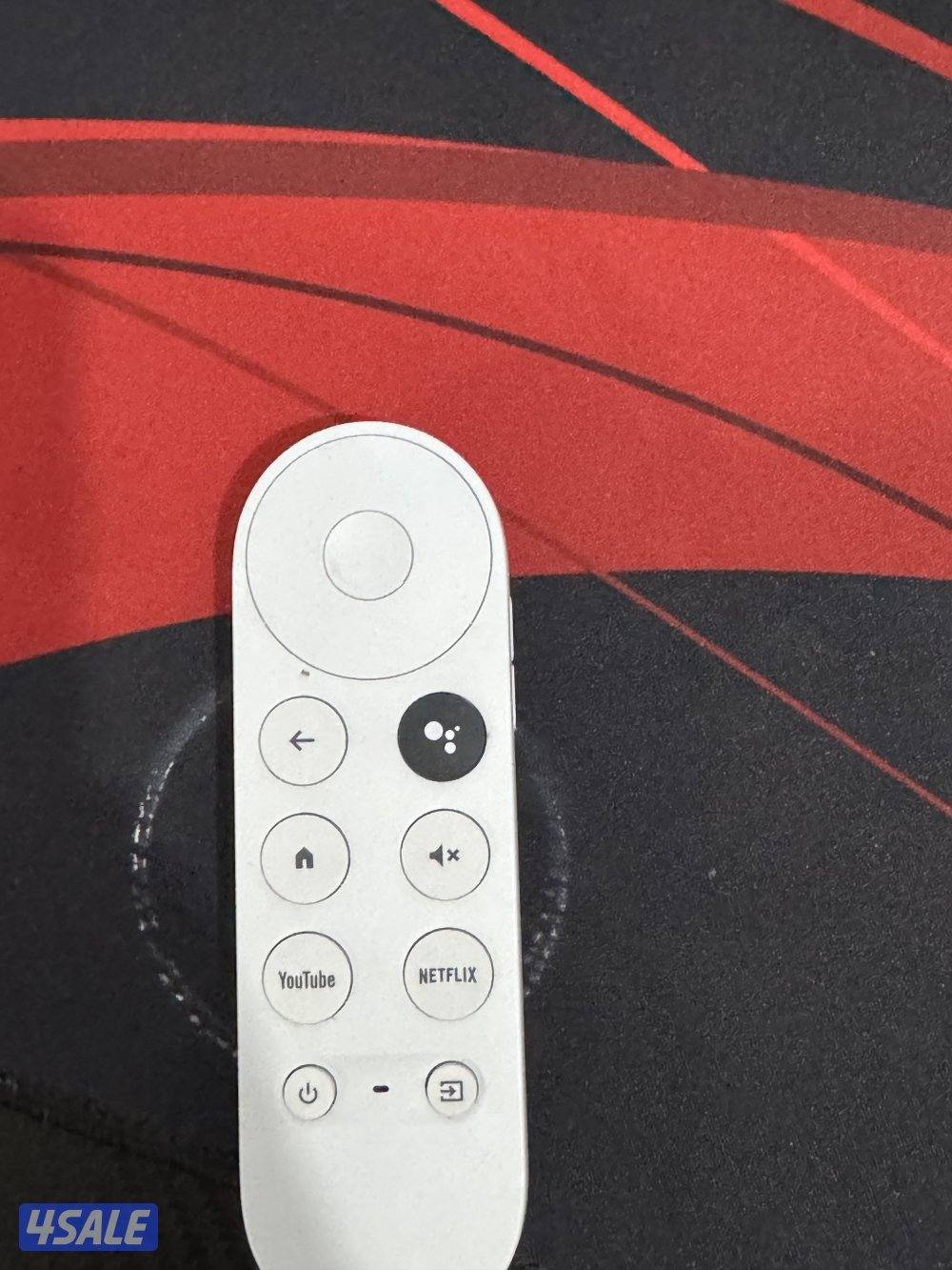 تلفزيون ونسا 32 بوصه معاه رسيفر سمارت واذا تبي في طاوله قيمنق1