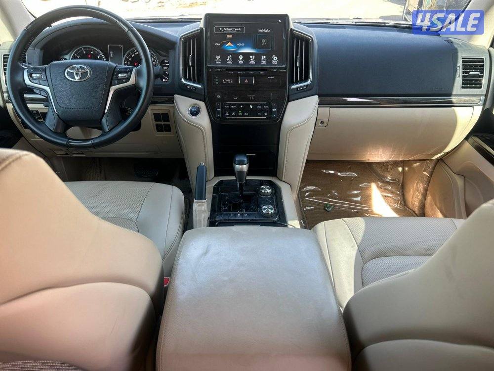 لاند كروزر GX.R-قراند تورينق .V8 موديل 2021 ماشى 86.000 k.m7