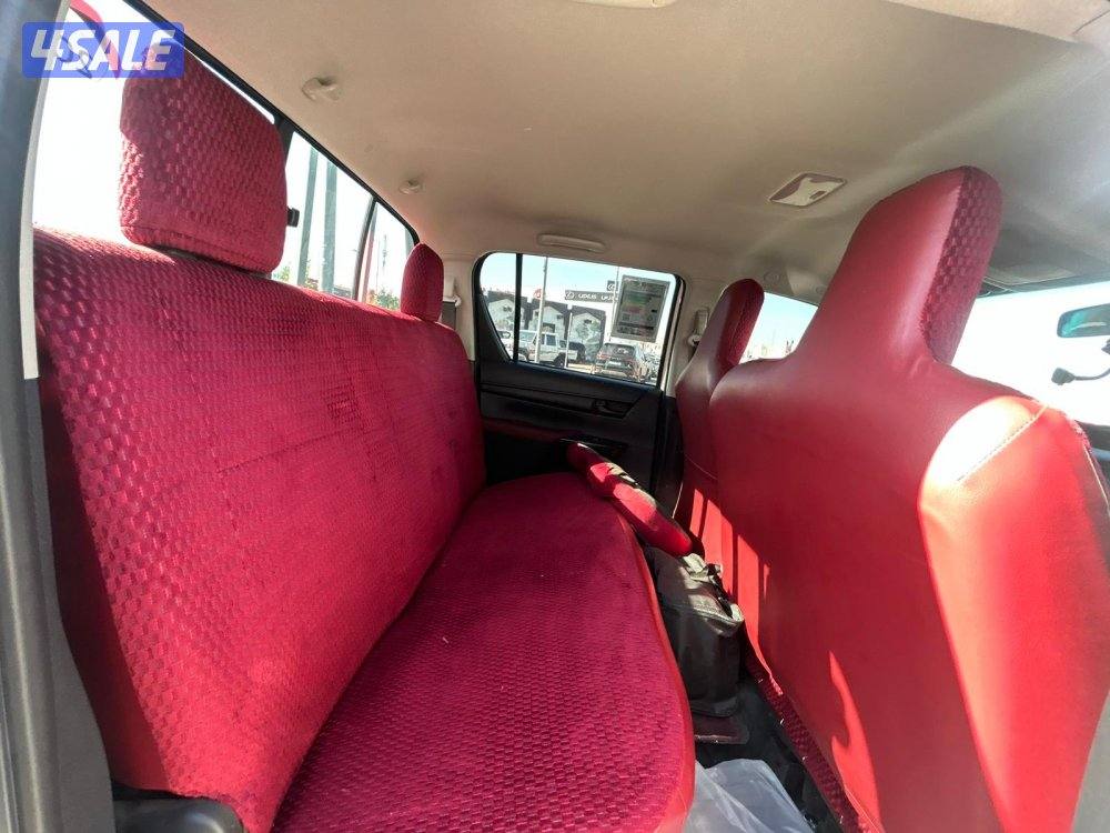 تويوتا هاى لوكس SR5 موديل 2025 ماشى 24.000 k.m  وارد الساير.4