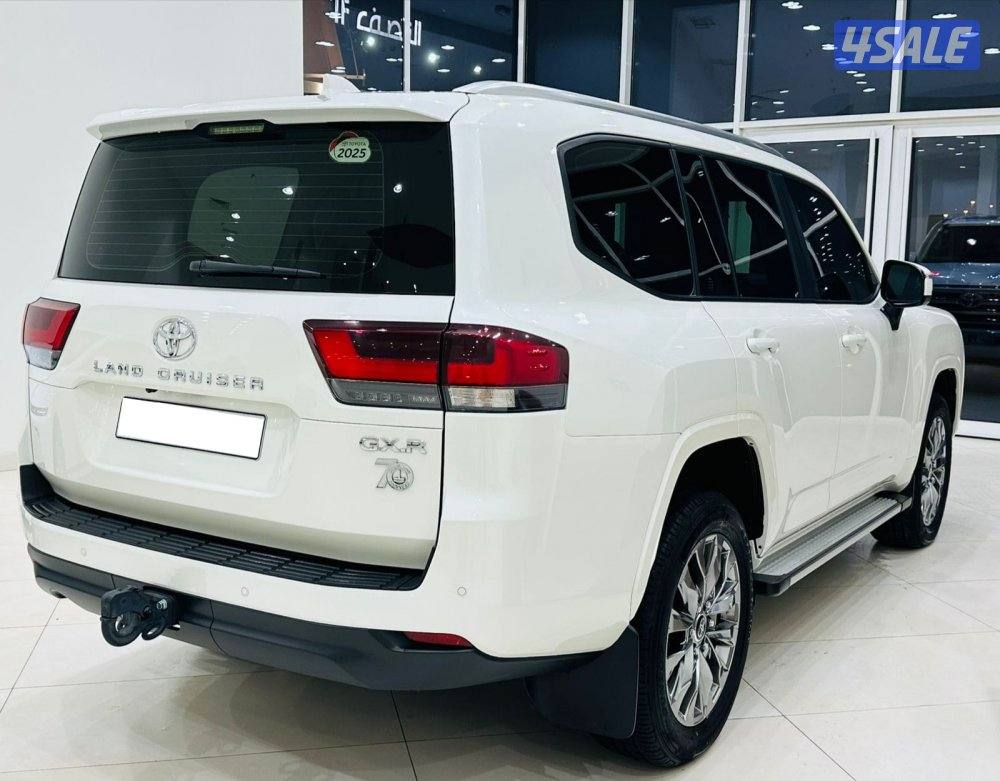 للبيع تويوتا لاندكروس GXR 4K بدون تيربو موديل 20253