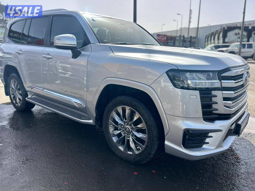 ويوتا لاند كروزر GX.R AEROs  twin turbo.V6 موديل 2024 ماشى 75.000 k.m1