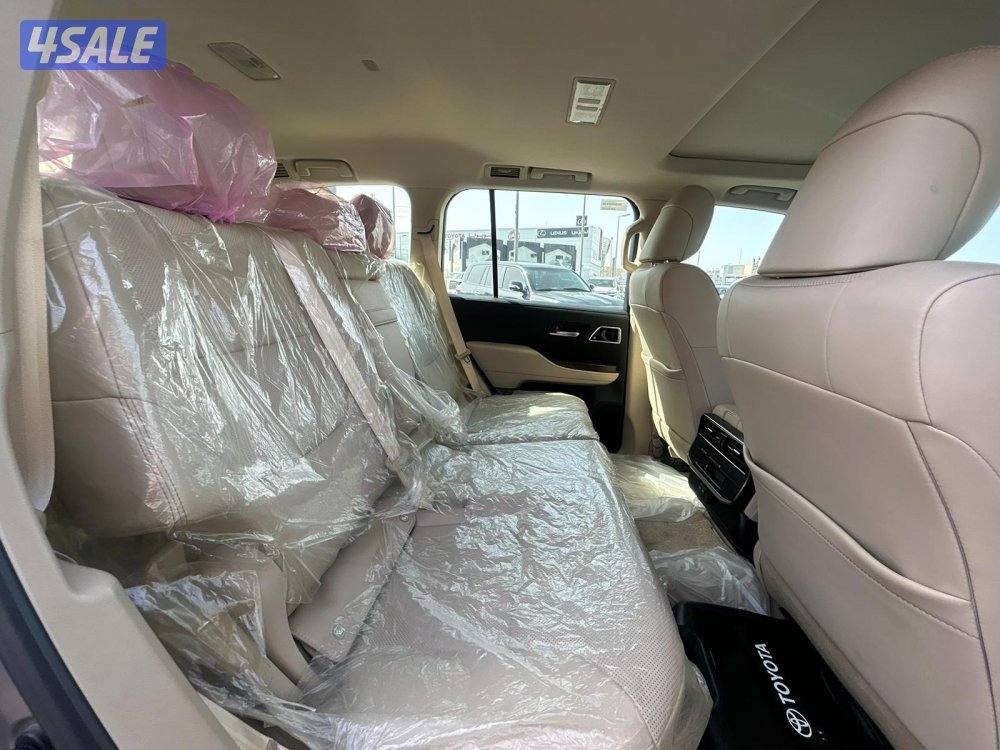 تويوتا لاند كروزر GX.R AEROs  twin turbo.V6 موديل 2024 ماشى 50.000 k.m4