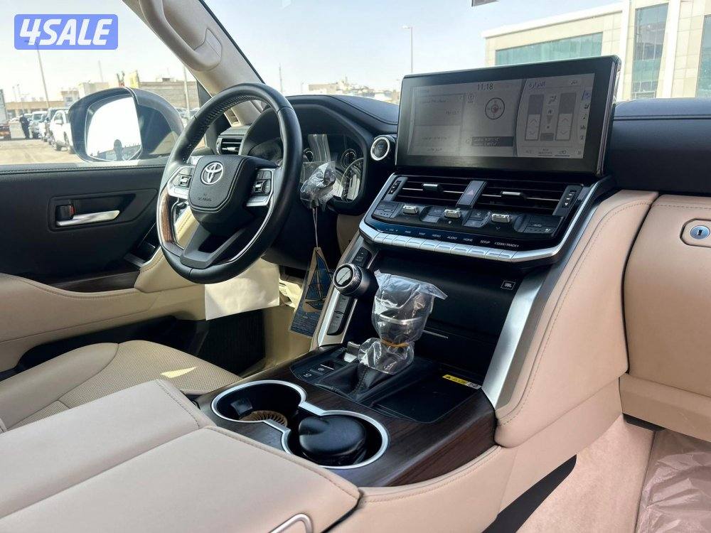 تويوتا لاند كروزر GX.R AEROs  twin turbo.V6 موديل 2024 ماشى 50.000 k.m7