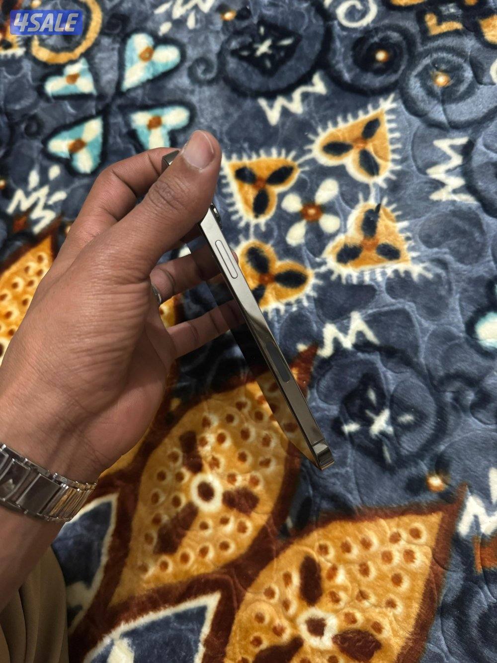 سعر نهائي     ايفون ١٣ بروماكس ٢٥٦ ج نضيف جدا غير مفتوح ولا مبدل شي0