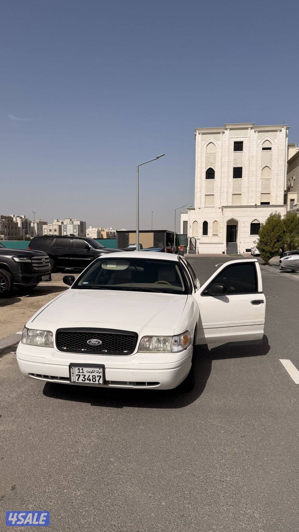 فورد فكتوريا4