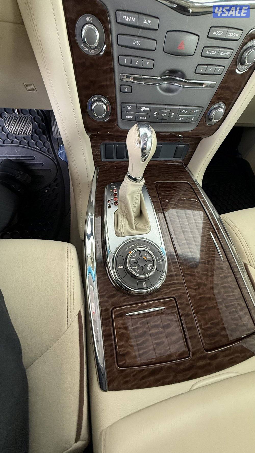 للبيع نيسان باترول 2014 SE – حالة ممتازة14