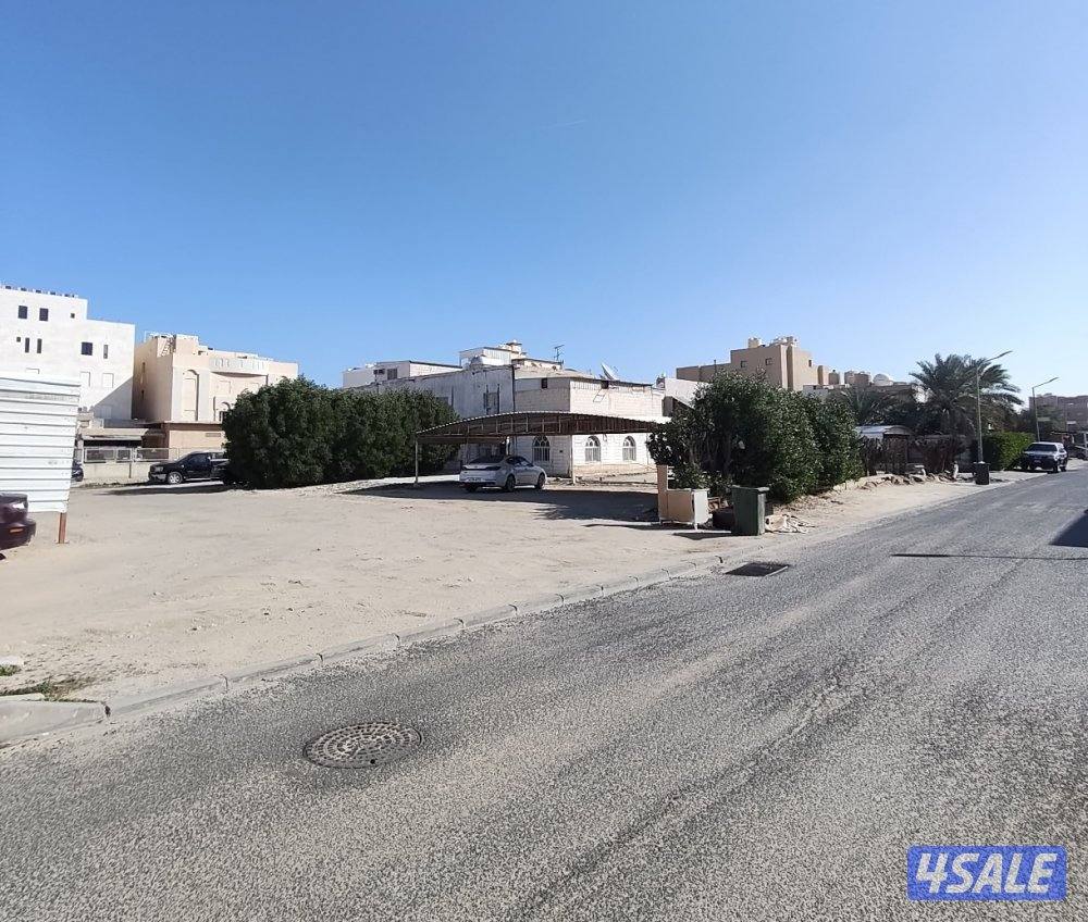 للبيع بيت هدام في الرقه0