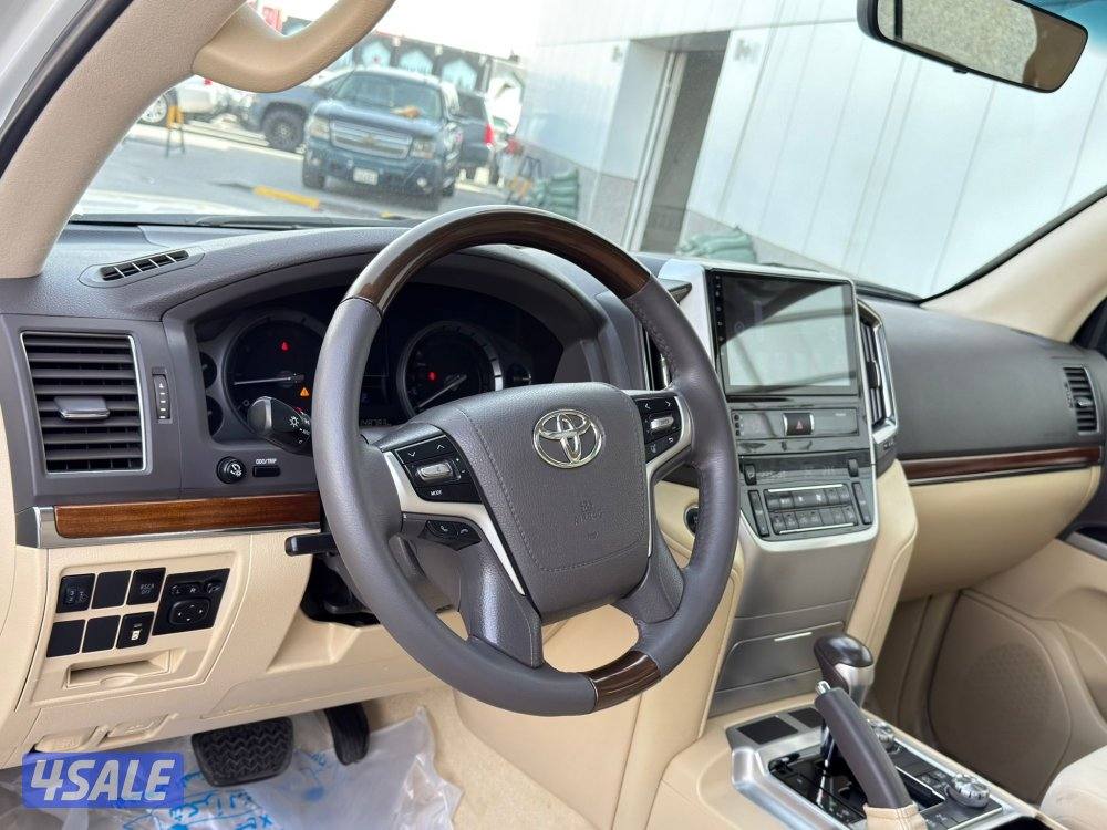 لاند كروزرVXR موديل 2017 صبغ الوكاله12