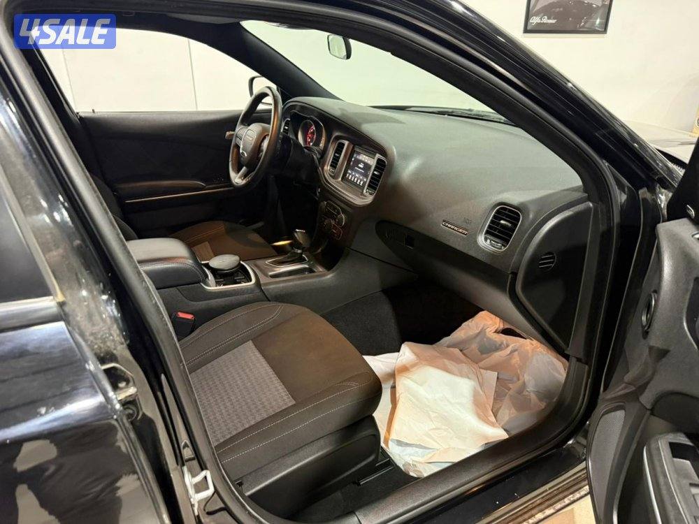 21/91391 Dodge Charger SXT 20236