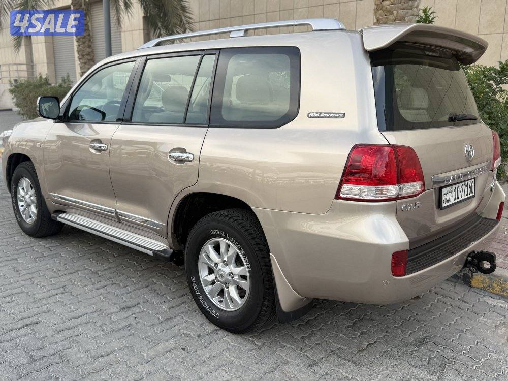 لاندكروزر - موديل 2011 - صبغ الوكالة - شرط الفحص4