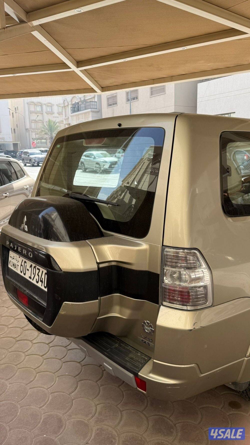 للبيع باجيرو بحاله الوكالة موديل 20203