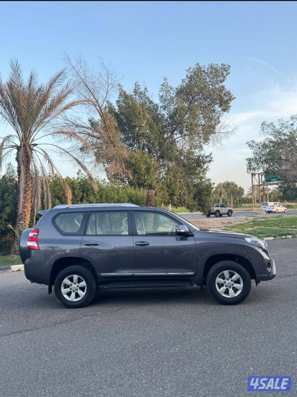 للبيع برادو TXL موديل 2015 ماشي 2014بي حالة ممتازه2