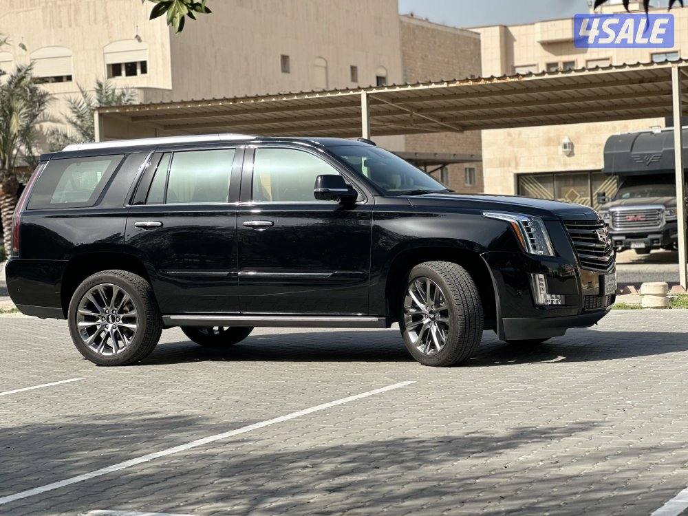 اسكاليد بلاتينيوم الغانم 2020 عداد 64 الف كيلو0