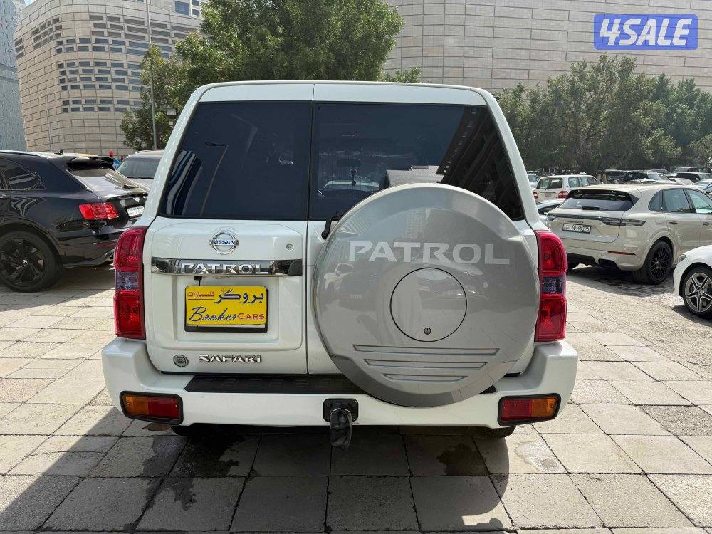 نيسان سفاري…موديل 20104