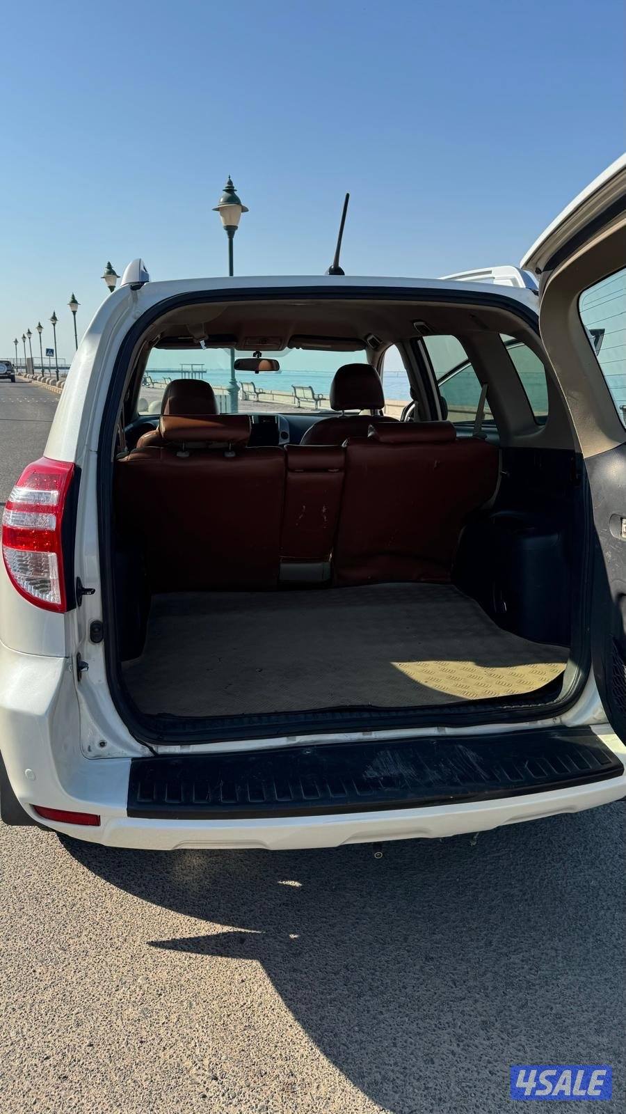 مقابل مخفر شرق قصاد البنك الوطني برج الوفرة دون تاور9