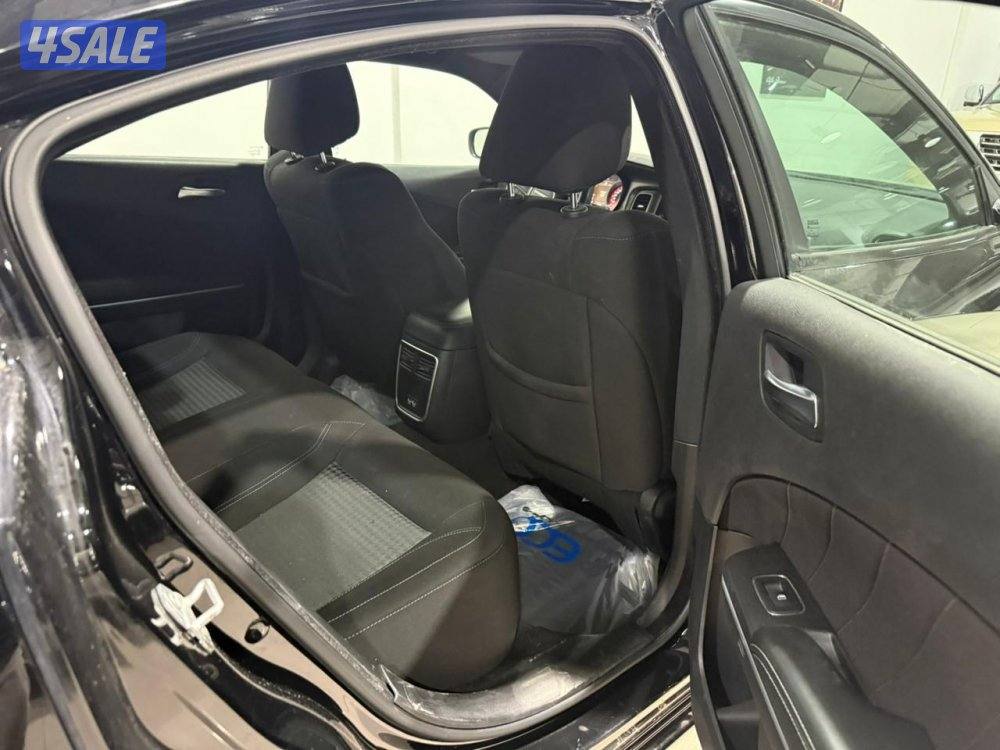 21/68228 Dodge Charger SXT 20235