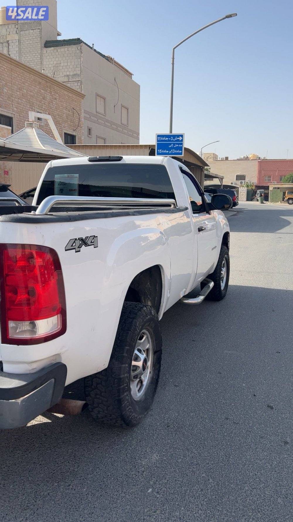 للبيع جمس Hd موديل ٢٠١١ دبل ارضي ماشي ٣٤٠ تقريباً3