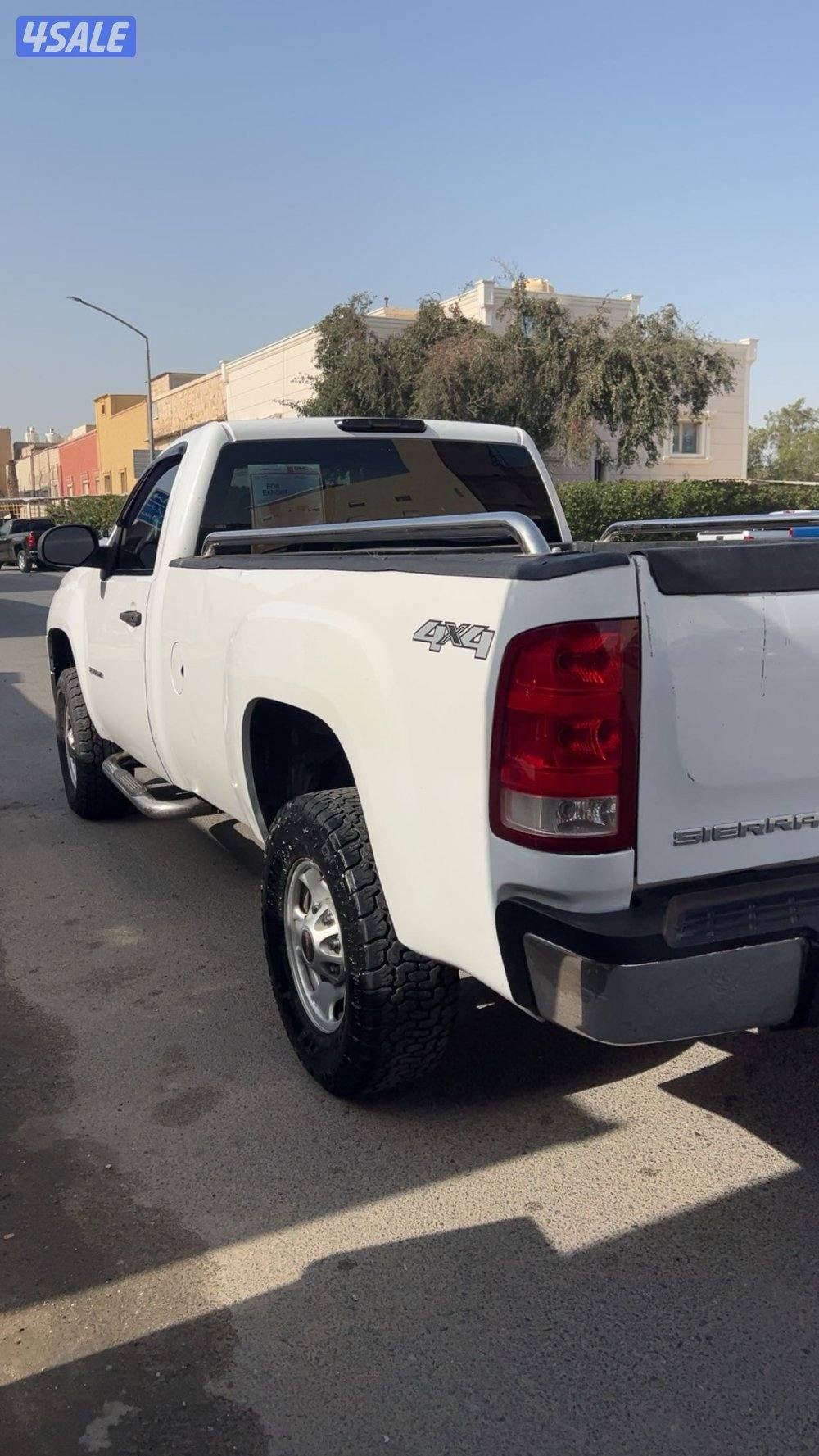 للبيع جمس Hd موديل ٢٠١١ دبل ارضي ماشي ٣٤٠ تقريباً4