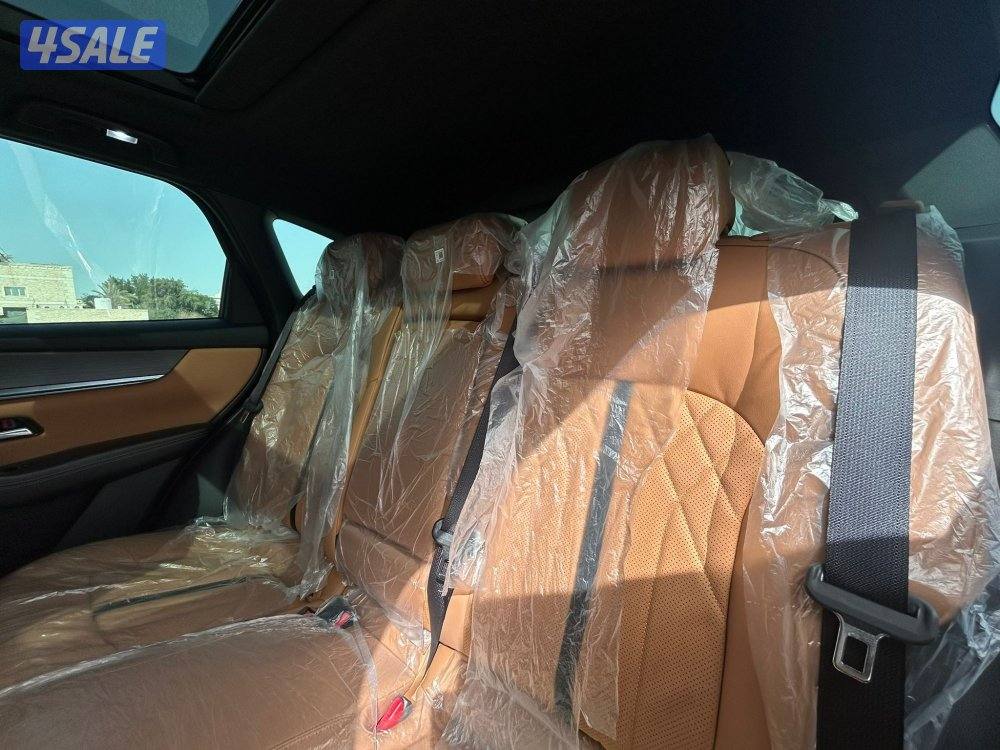 شبه اصفار
CX-60 ٦سلندر14