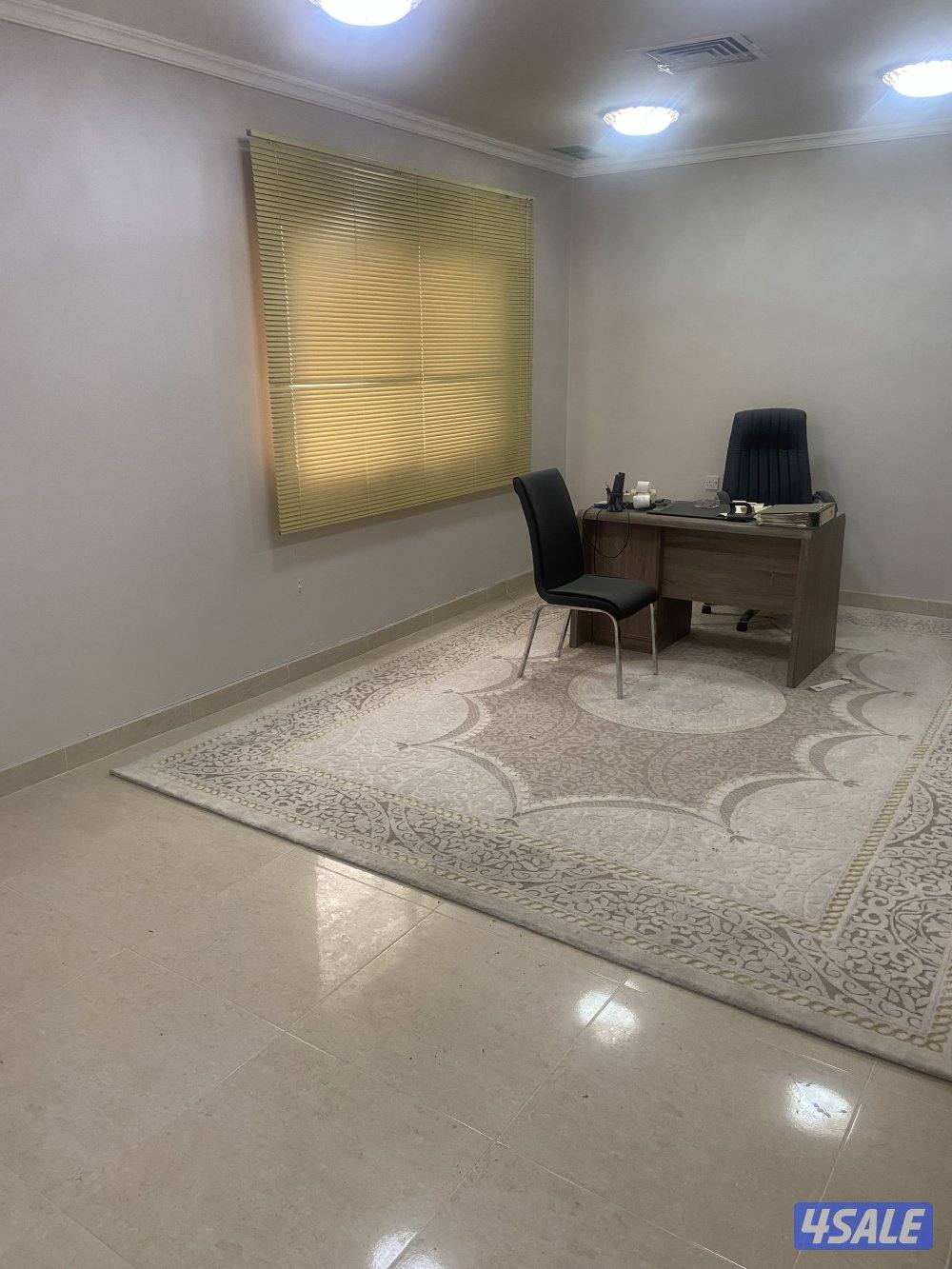 للبيع مكتب خلو بالفحيحيل2