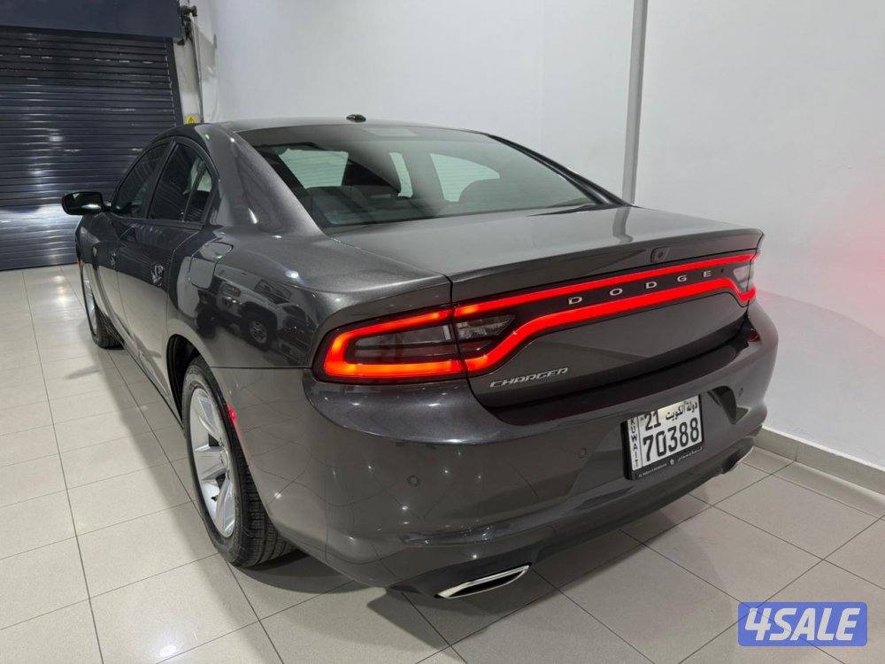 21/70388 Dodge Charger SXT 20234