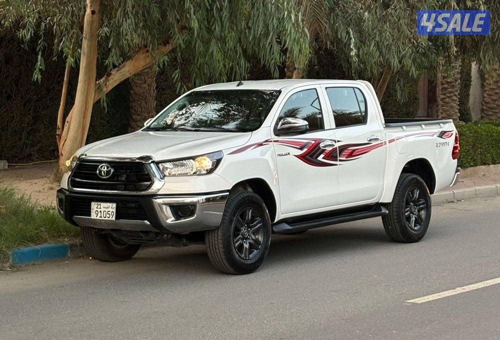 للبيع هايلكس 2023 عداد 83الف0